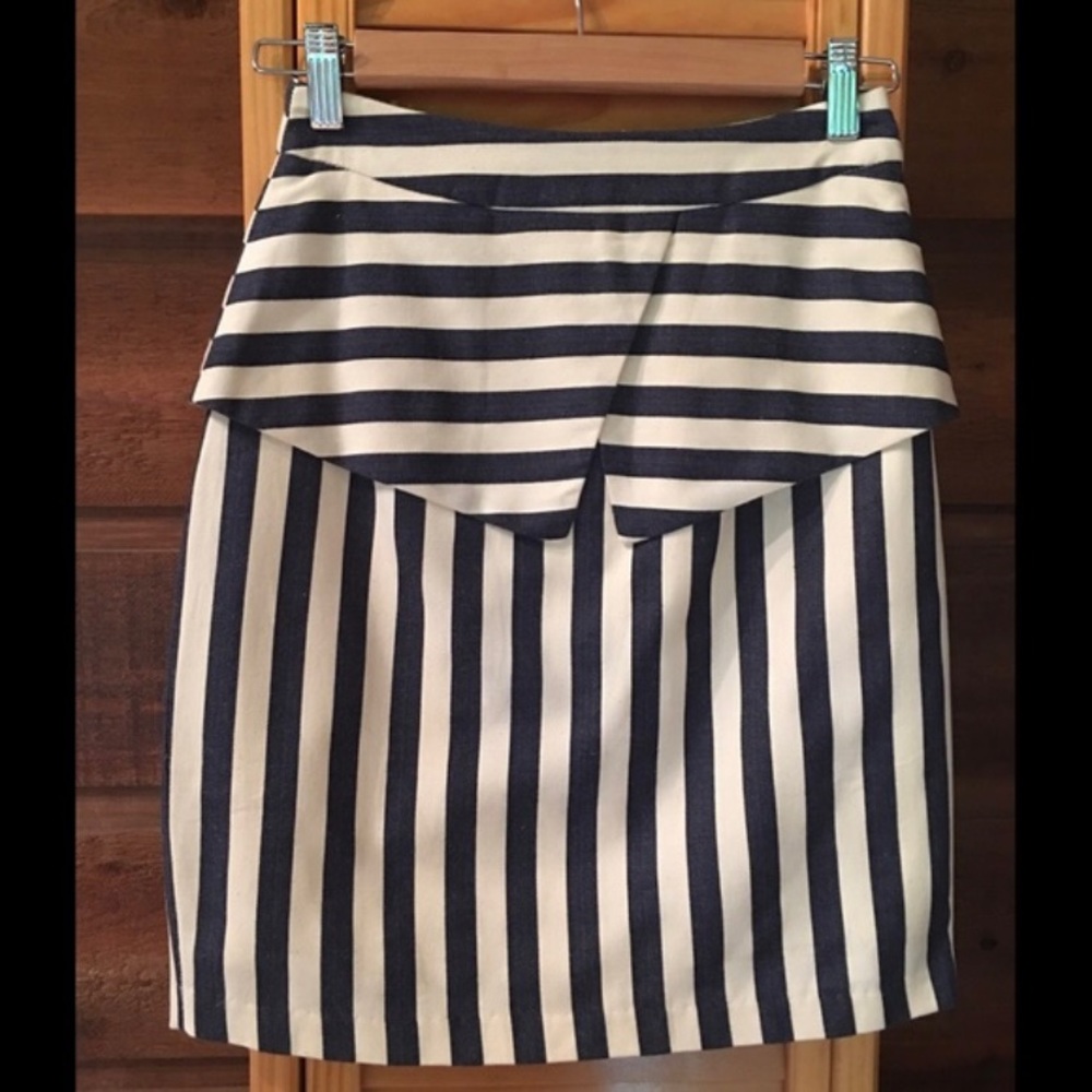Gianni Bini navy and ivory striped peplum skirt